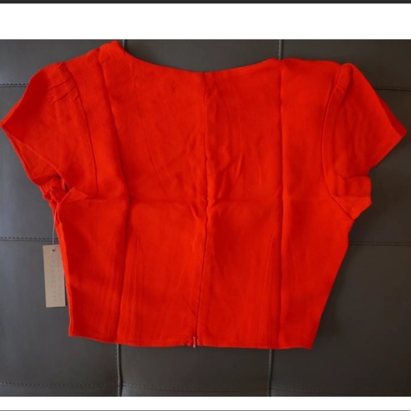 Flynn Skye - square neckline for holidays - Picture 2 of 4